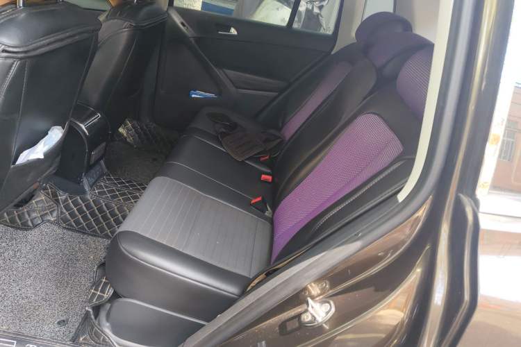 Used Volkswagen Tiguan 2015 1.8TSI Automatic Two-Wheel Drive Trend Edition Left Rear Seat