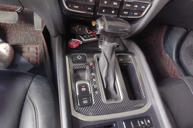 Used GAC Trumpchi GS8 2017 320T Two-Wheel Drive Luxury Smart Connectivity Version (7 Seats)