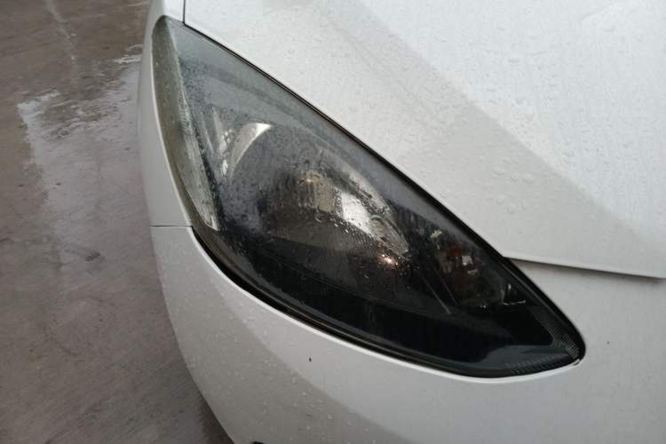 Used Mazda Mazda 2 2012 Hatchback Xuan Dong 1.3L Automatic Standard Edition