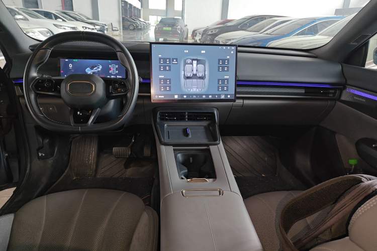 Used Lynk & Co 07 2024 EM-P 126 Long-Range Ultra