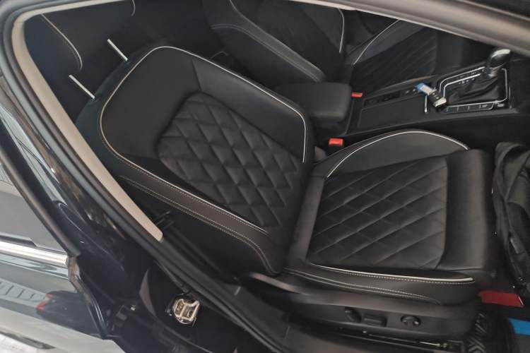 Used Volkswagen Magotan GTE Plug-in Hybrid 2022 GTE Luxury Model