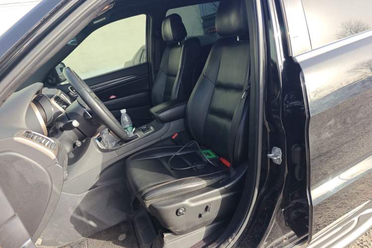 Used Jeep Grand Cherokee 2017 3.0L Comfort Navigation Edition
