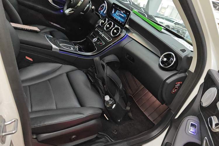 Used Mercedes-Benz C-Class 2021 C 260 L Sport Edition Star Collection Right Front Seat