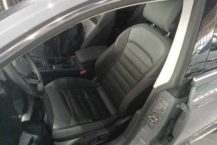 Used Volkswagen FAW-Volkswagen CC 2021 Estate Car 380TSI Vizion Edition
