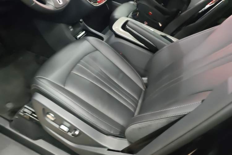 Used Hongqi HQ9 PHEV 2024 2.0T Four-Wheel Drive Business Edition