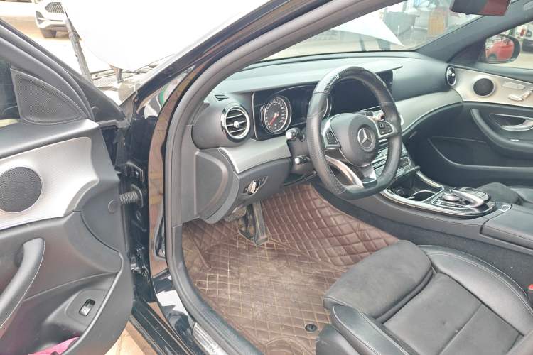 Used Mercedes-Benz E-Class 2017 E 200 Sport 4MATIC Driver Seat