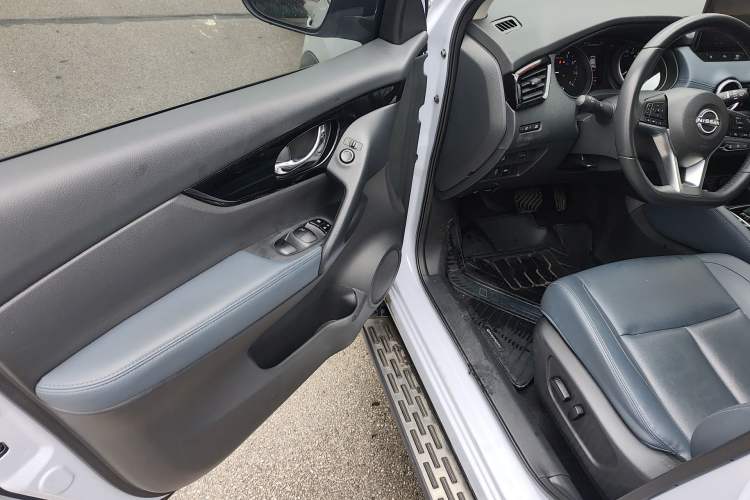 Used Nissan Qashqai 2025 Honor 2.0L CVT XV+ Leading Edition Driver Seat