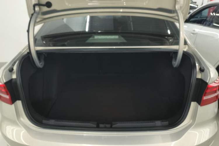 Used Volkswagen Lavida 2019 1.5L Automatic Comfort Edition China VI Standard