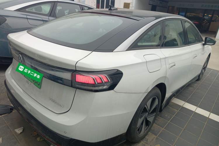 Used Volkswagen ID.7 VIZZION 2024 AIR model Rear Right 45 Deg