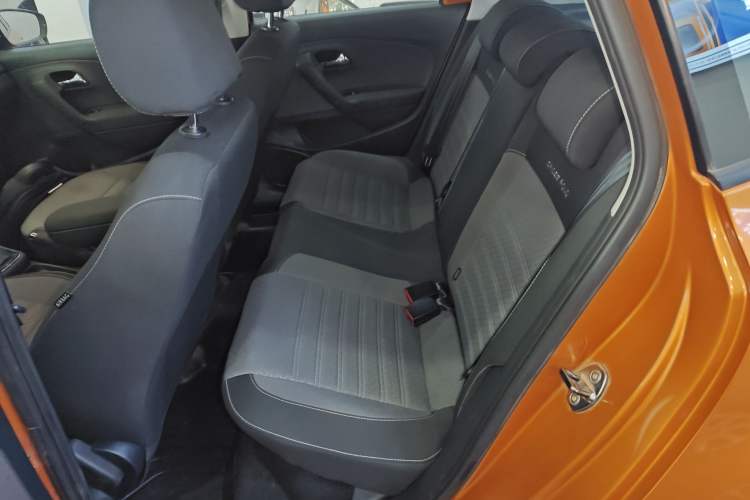 Used Volkswagen Polo 2014 1.6L Cross Polo Automatic