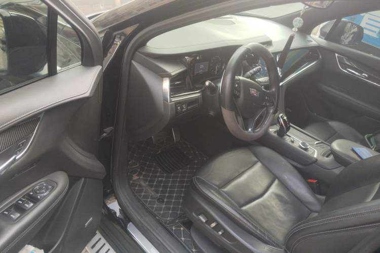 Used Cadillac XT6 2020 28T Six-Seater Luxury Sporty Enjoy-the-Comfort Safety Edition