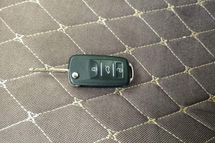 Used Dongfeng Aeolus AX4 2018 1.6L DCT Trendy & Stylish Model with Sunroof Vehicle Key