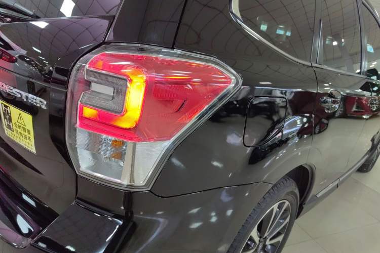 Used Subaru Forester 2016 2.5i Prestige Navigation Edition Exterior 3