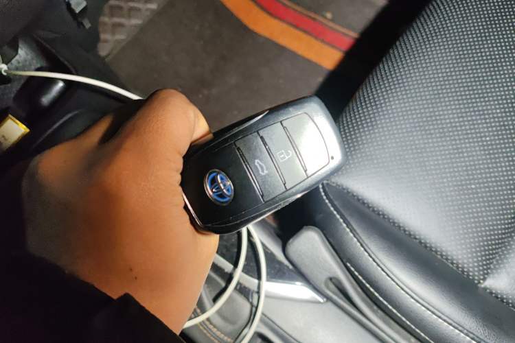 Used Toyota Levin 2023 Smart Electric Hybrid Dual-Engine 1.8L Luxury Edition Vehicle Key