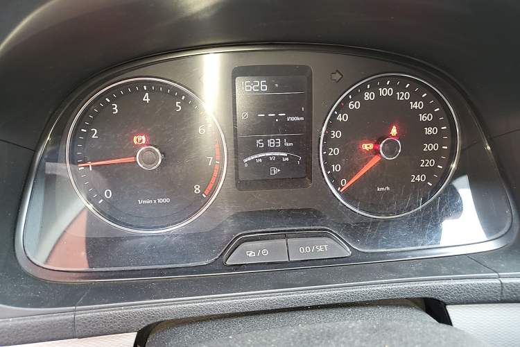 Used Volkswagen Gran Lavida 2013 1.6L Manual Comfort Model