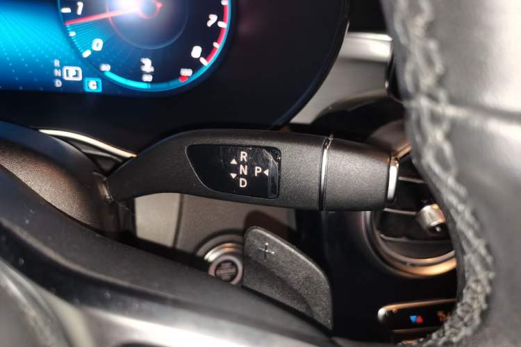 Used Mercedes-Benz GLC 2021 GLC 260 L 4MATIC Dynamic Edition Gear Lever