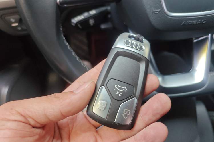 Used Audi Q5L 2022 40T Luxury Dynamic Model
