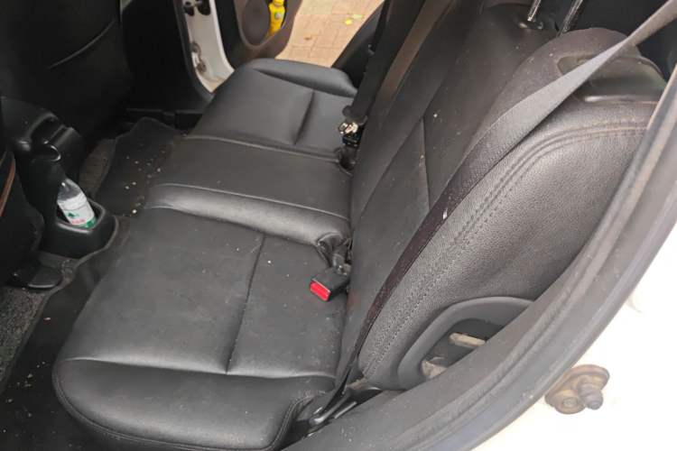 Used Honda Vezel 2015 1.5L CVT two-wheel drive Comfort trim Left Rear Seat