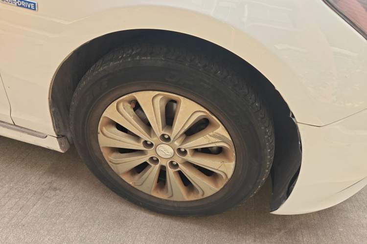 Used Hyundai Sonata 2016 2.0L Hybrid HE Smart Version
