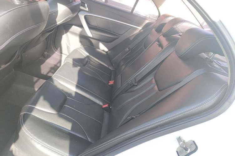 Used Geely Auto Emgrand 2017 Sedan Million Edition 1.5L Manual - Upward Version