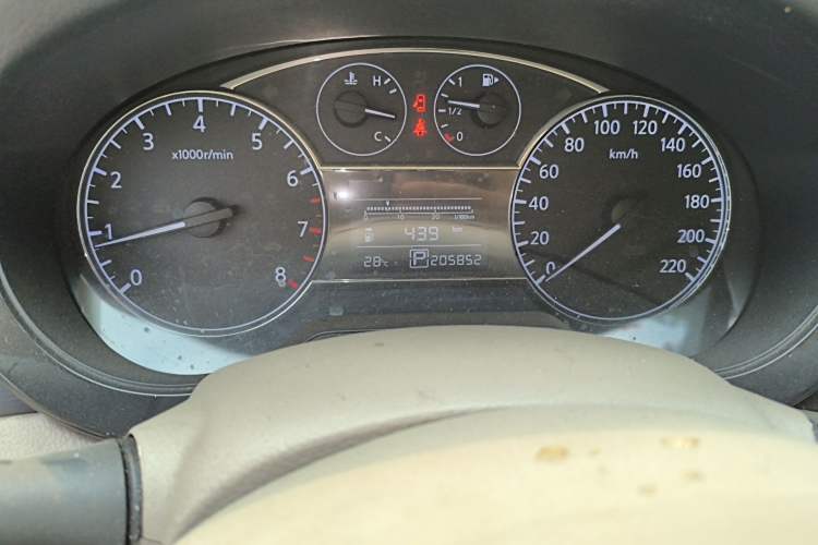 Used Nissan Tiida 2011 1.6L CVT Comfort Model Odometer Close Up