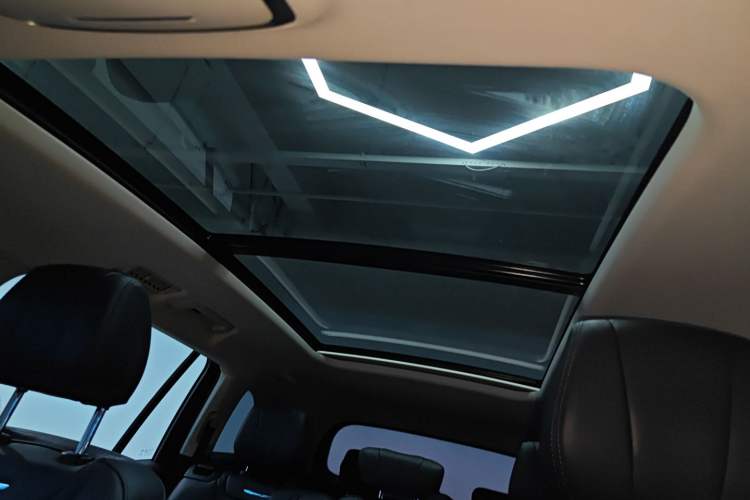 Used Hongqi HS7 PHEV 2024 2.0T PHEV Four-Wheel Drive Flagship Edition 7 Seats
