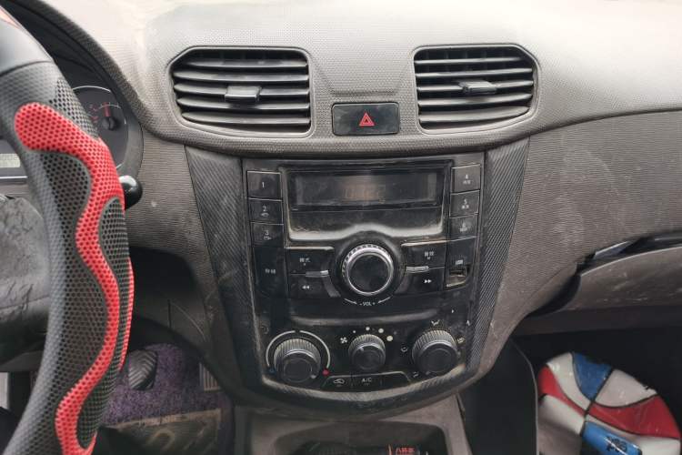 Used Wuling Hongguang 2015 1.5L S Basic Version China V Standard