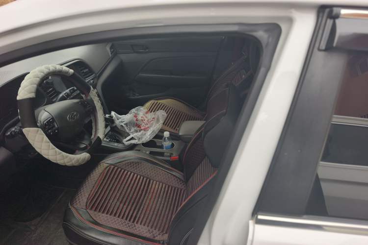 Used Hyundai Elantra (6th Generation / Lingdong) 2019 1.4T Dual-Clutch Xuan Dong · Dynamic Model
