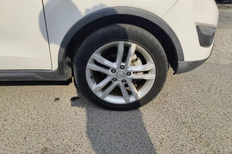 Used CHANGAN CS35 2016 1.6L Automatic Luxury Model China V Standard
