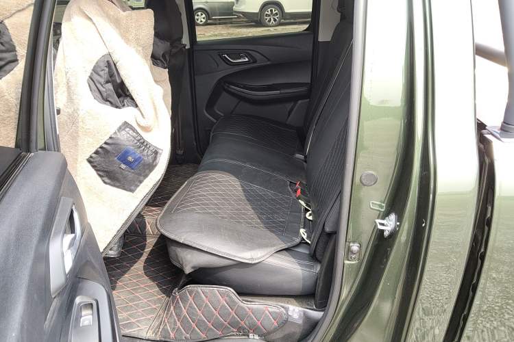 Used JMC Baodian 2022 2.5T Diesel 4x4 Comfort Edition Long Wheelbase JX4D25A6L
