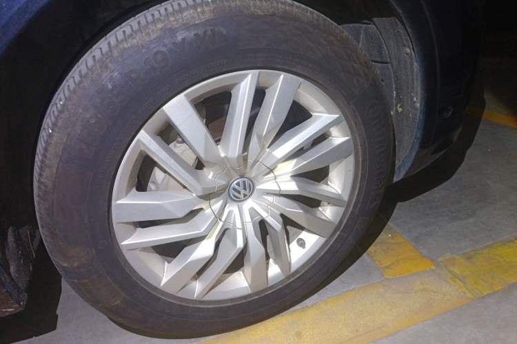 Used Volkswagen Touareg 2020 2.0 TSI RuiShang Edition China VI Standard
