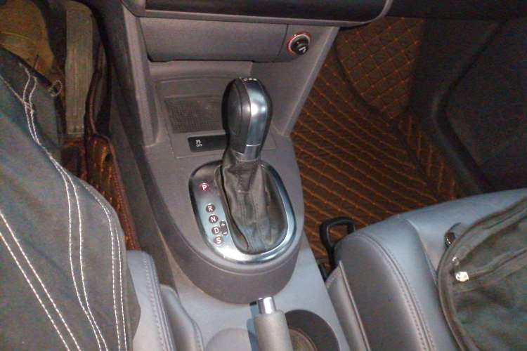 Used Volkswagen Touran 2015 1.4T DSG Comfort Edition 5 Seats