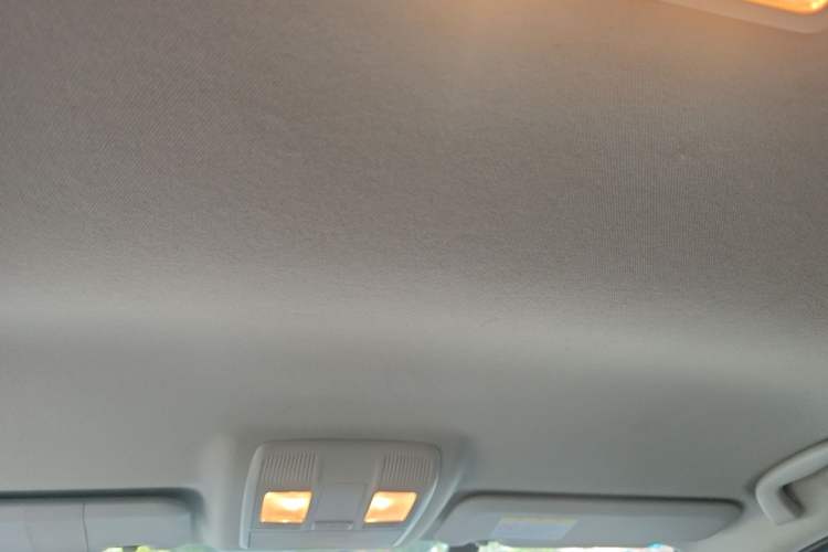 Used Mazda 3 Axela 2016 Sedan 1.5L Manual Comfort Model
