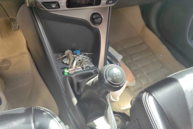 Used Toyota YARiS L Zhi Xuan 2014 1.3E Manual Charm Edition
