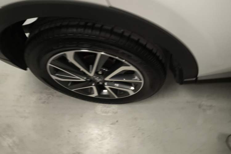 Used Toyota IZOA 2021 2.0L Yichi Version
