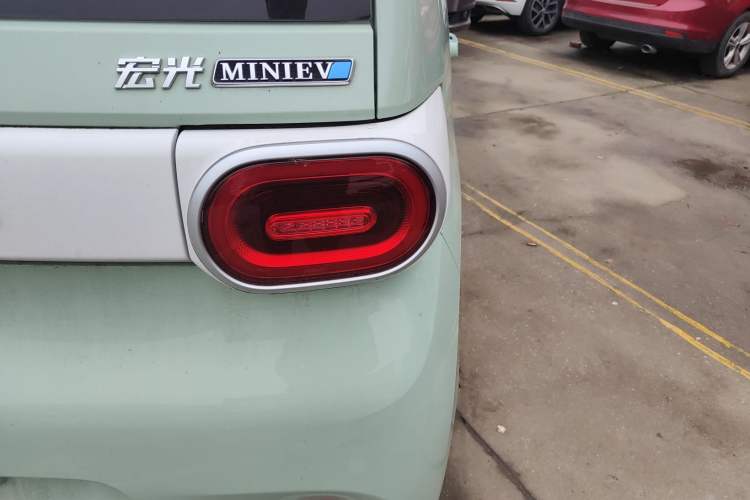 Used Wuling Hongguang MINIEV 2024 3rd Generation 215km Youth Edition Exterior 3