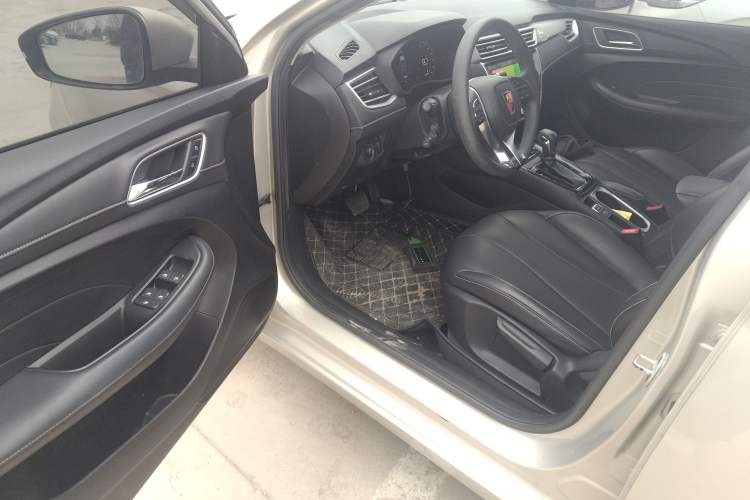 Used Roewe i5 2020 1.5L Automatic 4G Connect Luxury Flagship Edition