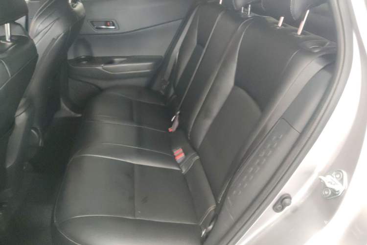 Used Toyota IZOA 2021 2.0L Enjoy Edition Left Rear Seat
