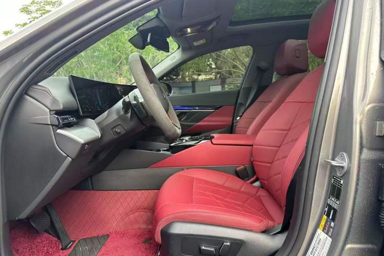 Used BMW i5 2024 eDrive 35L M Sport Package
