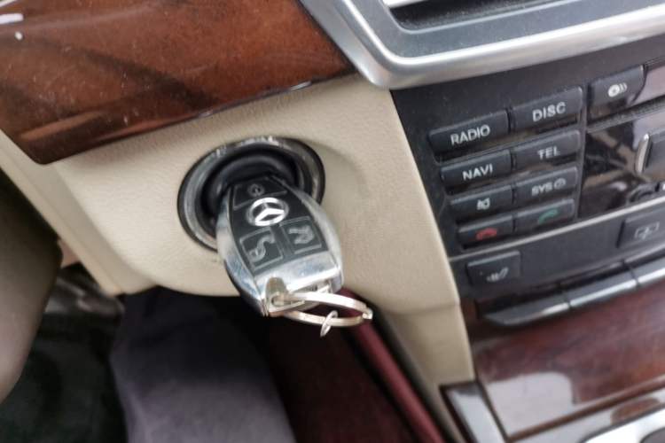 Used Mercedes-Benz E-Class 2010 E 260 L CGI Elegant Model