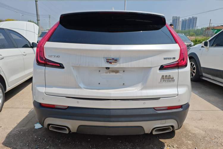 Used Cadillac XT4 2021 28T Two-Wheel Drive Luxury Version Rear