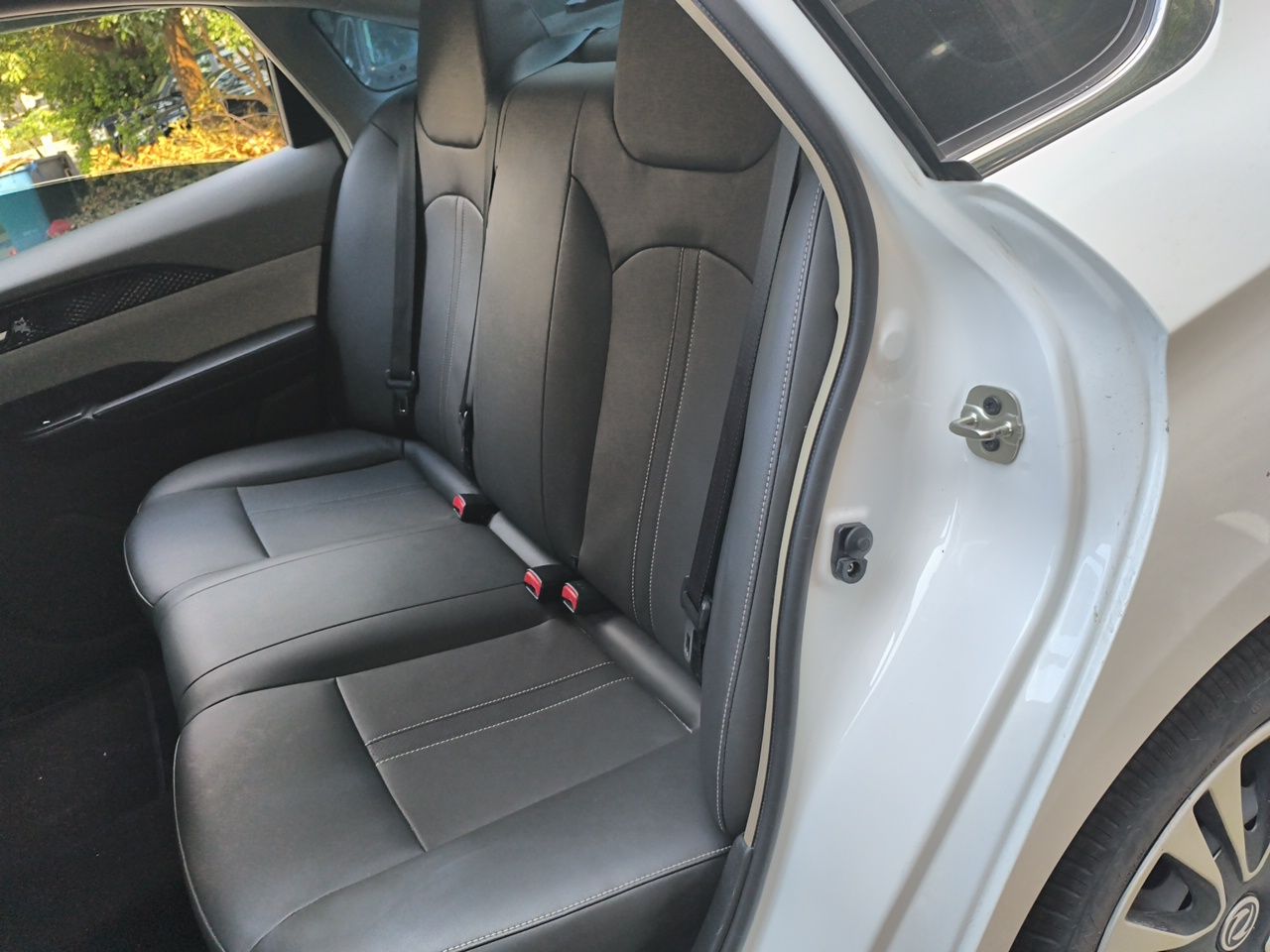 Dongfeng Aeolus E70 2022 500 PLUS Deluxe Edition — снимка 17