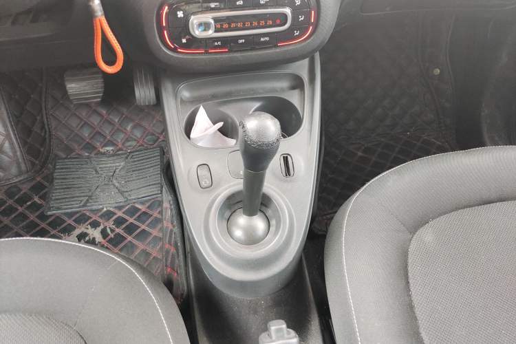 Used smart forfour 2016 1.0L 52 kW Passion Edition