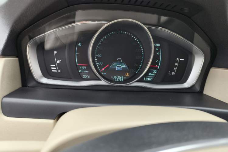 Used Volvo S80L 2014 2.0T T5 Smart Luxury Edition
