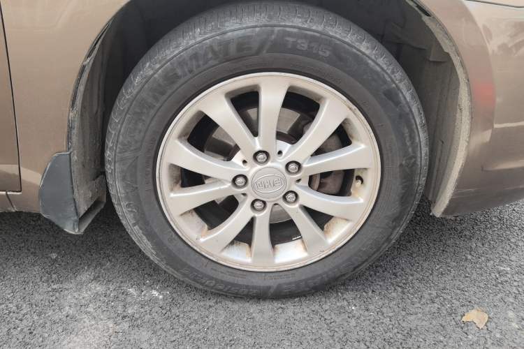 Used BYD G6 2012 2.0L Manual Luxury Version
