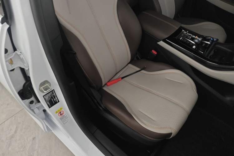 Used BYD Qin PLUS 2024 HONOR Edition DM-i 55KM Leading Model