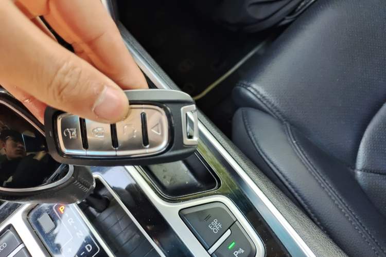 Used Geely Auto Emgrand GT 2016 2.4L Zunya Model
