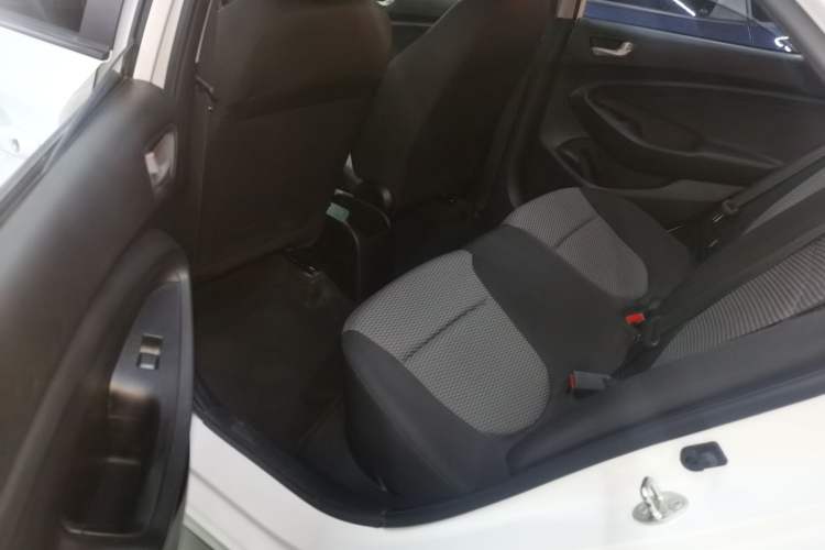 Used Hyundai Verna (older generation) 2017 1.4L Manual Refreshed Version China V Standard
