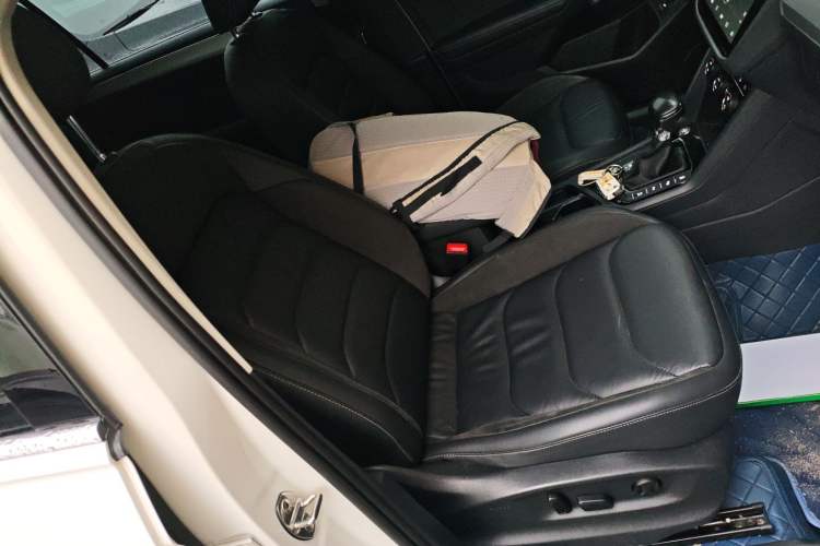 Used Volkswagen Tiguan L 2019 330TSI Automatic Two-Wheel Drive Smart Luxury Version China V Emission Standard