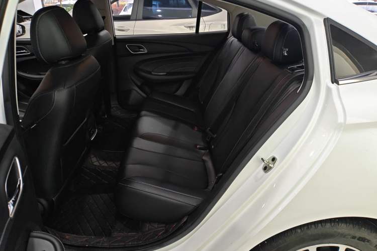 Used Roewe i5 2020 1.5L Automatic 4G Connect Luxury Flagship Edition
